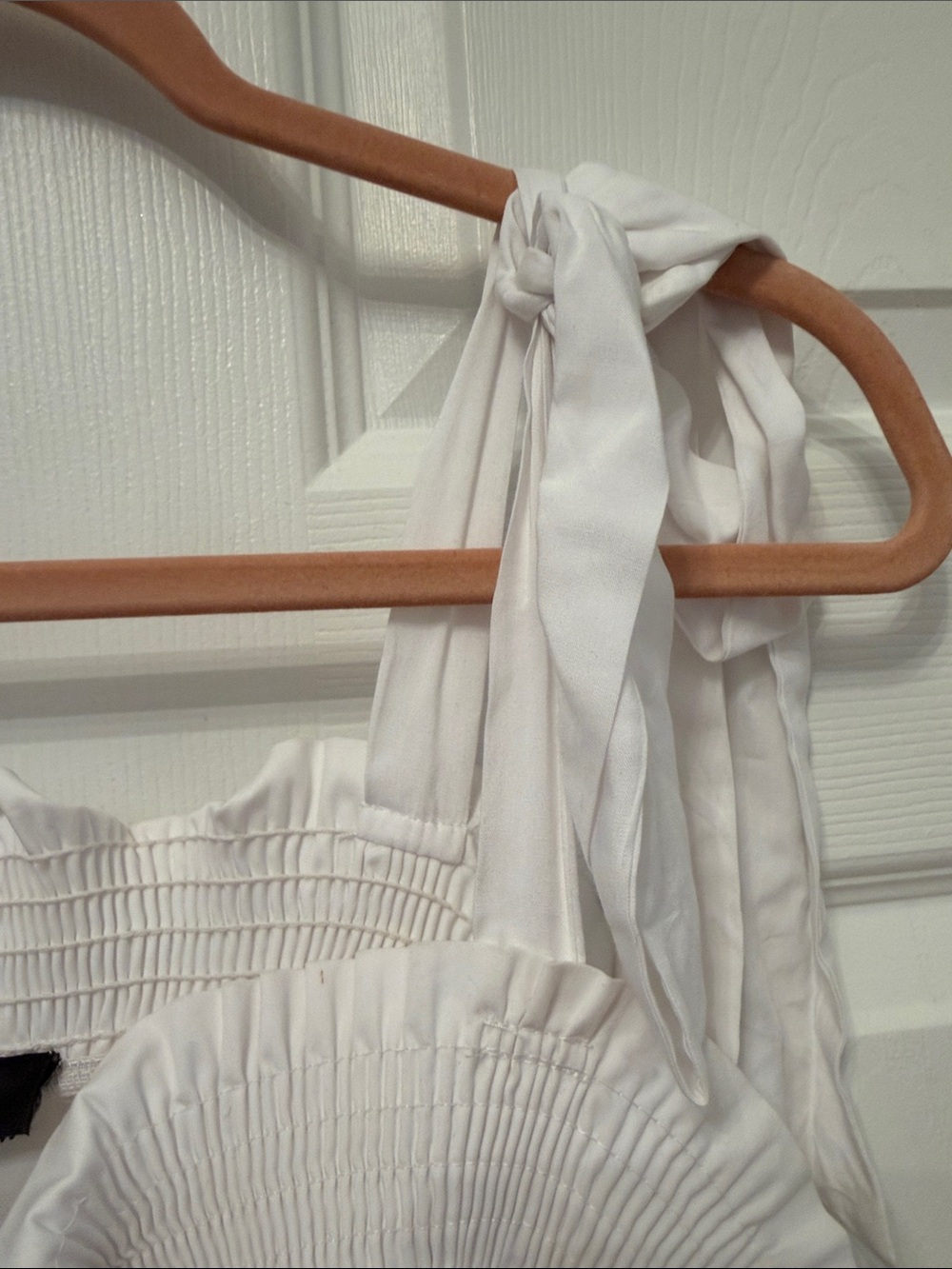 Alohas White Ruffle Cold-Shoulder Crop Top - Picture 4 of 7